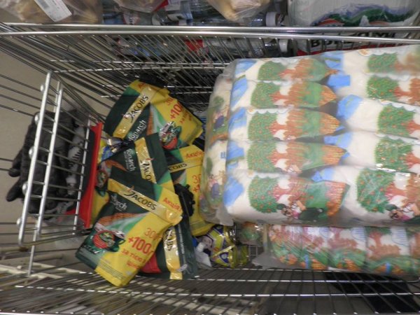 21 января вечером около 30 киевлян навестили боевые позиции блокпосты ВВ и «Беркута» в правительственном районе города