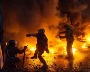 Бойня на улице Грушевского. ДОПОЛНЯЕТСЯ.