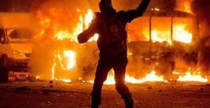 Эксперт о ситуации на Украине: Януковича хотят спровоцировать на жесткое подавление