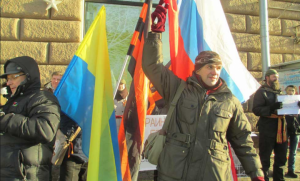 Активисты НОД пикетируют посольство США в Москве: Руки прочь от Украины!