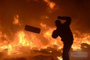 Колебания с линией партии