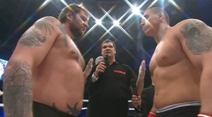 Дмитрий Сосновский из "Оплота" победил Александра Емельяненко