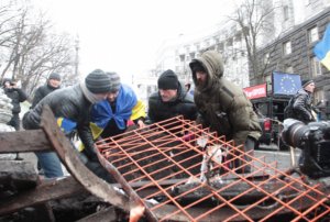 Субботник по сносу баррикад у КГГА