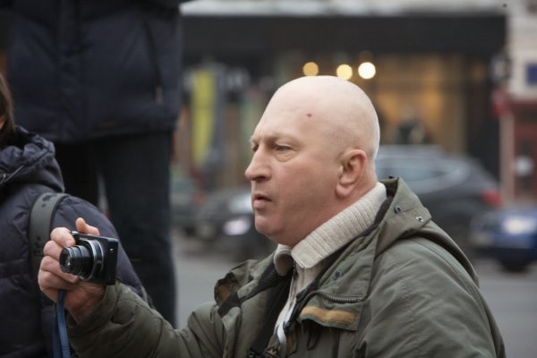 Майданутые европид@ры встретили киевлян арматурой, битами, дубинками и кувалдами