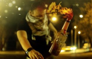 В центре Киева в отделение милиции бросили "коктейль Молотова"