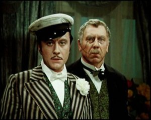 Крепитесь ! Заграница нам поможет !