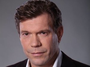 Красное на желтом