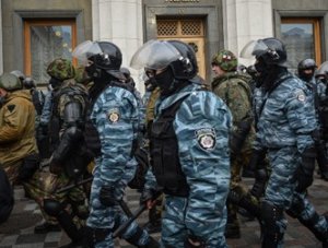 Украинские силовики не спешат искать Януковича