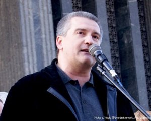 Новым премьером Крыма избран лидер "Русского единства" Аксенов