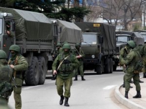 В Украину через Керченскую переправу прорвались грузовики с вооруженными людьми