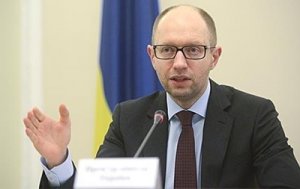 Яценюк: Все должны думать в первую очередь головой