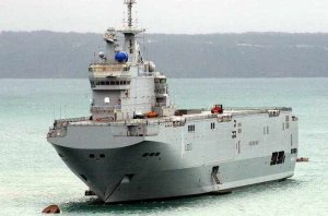 Франция пригрозила России кораблями Mistral за Крым